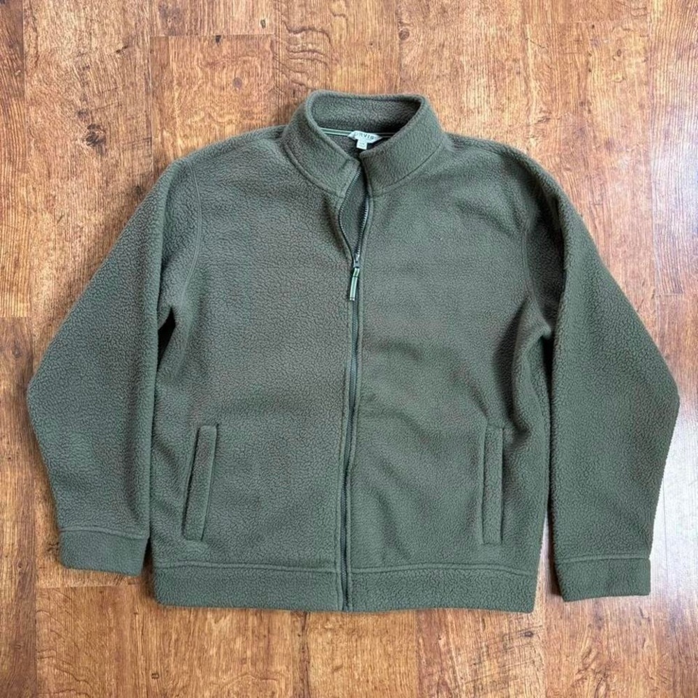 🪵 Gorpcore earthy minimalist cosy Orvis green outerwear fleece jacket